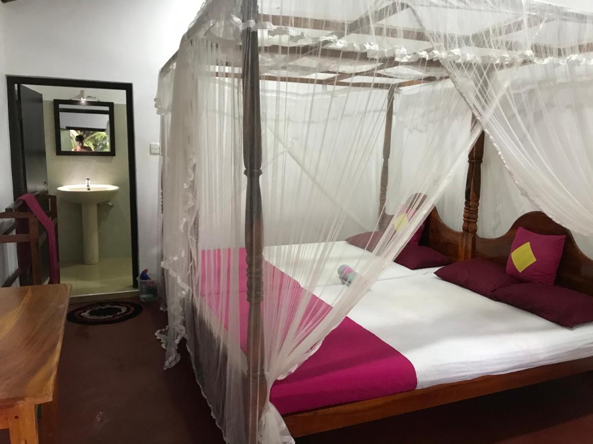 Mallika Guest House Тангалла Экстерьер фото