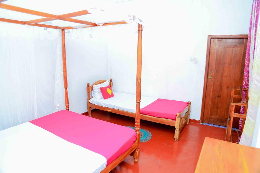 Mallika Guest House Тангалла Экстерьер фото