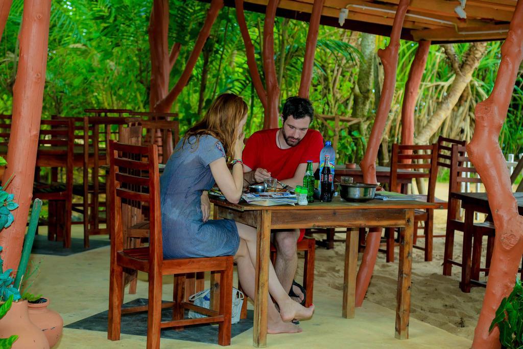Mallika Guest House Тангалла Экстерьер фото