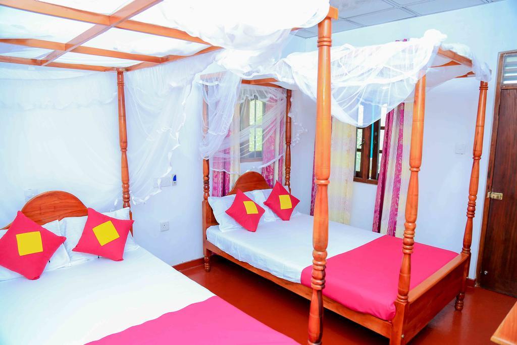 Mallika Guest House Тангалла Экстерьер фото